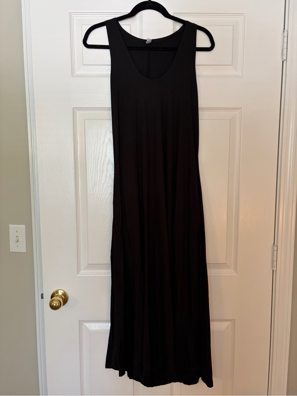 Black Scoop Neck Maxi Dress - Classic Women's Dress